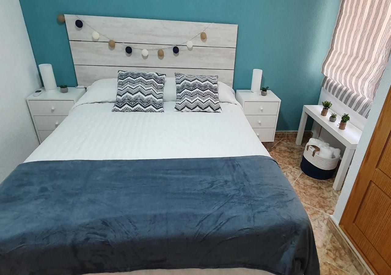 Monela Front Beach Solo Familias Playa de Gandia 외부 사진